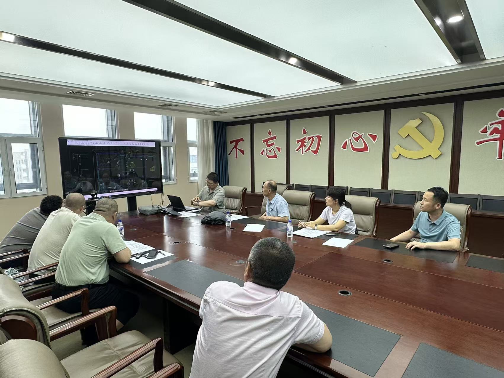 基建与实验室服务中心积极推进学理校区空调安装前期对接工作